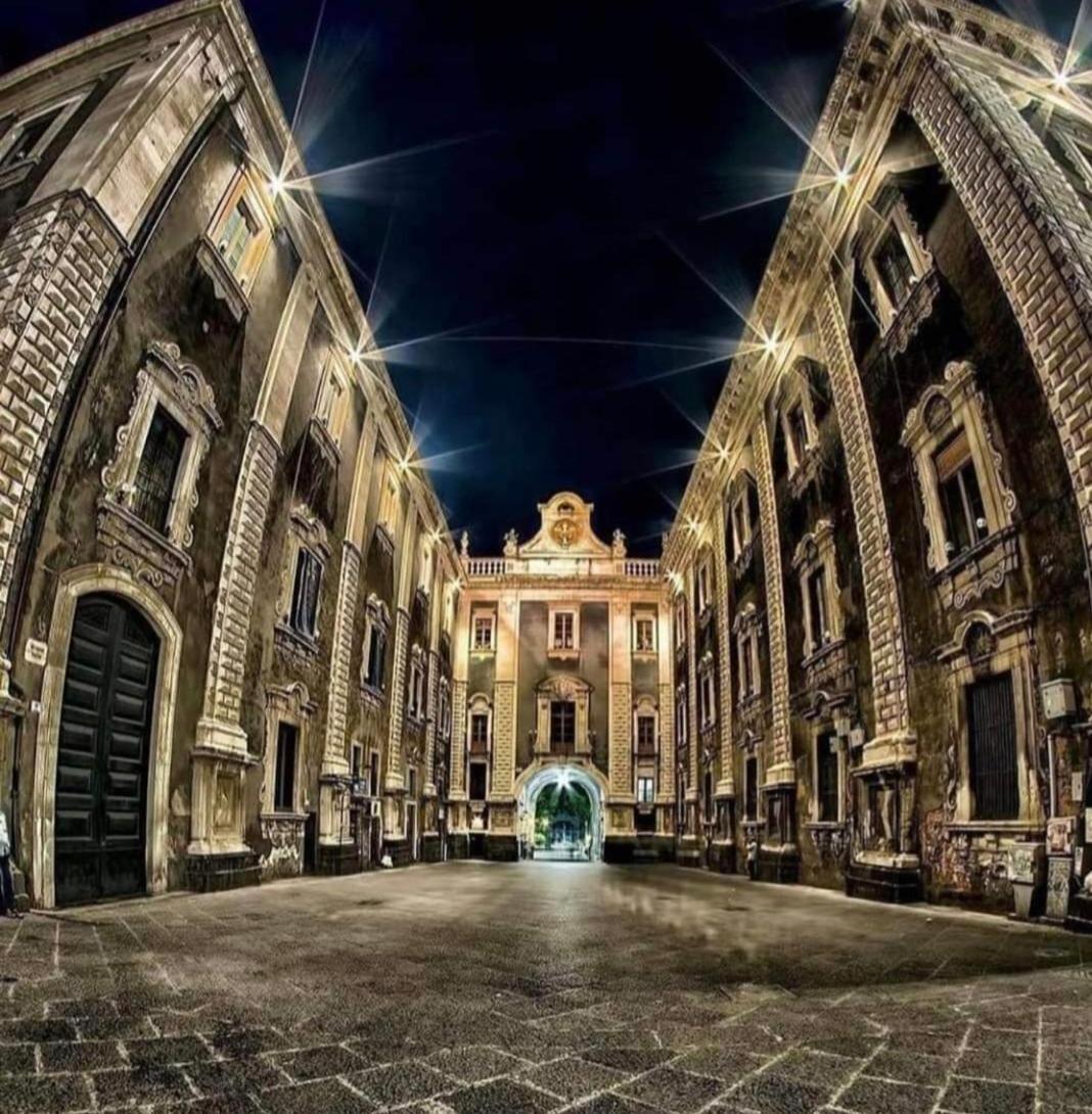 شقة Casa Del Sole كاتانيا المظهر الخارجي الصورة